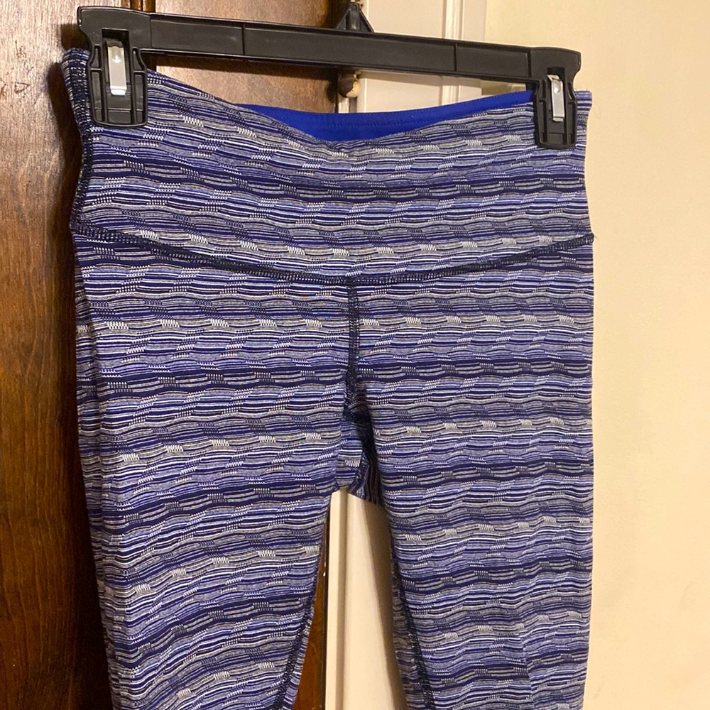 Blue multi-color Lululemon leggings